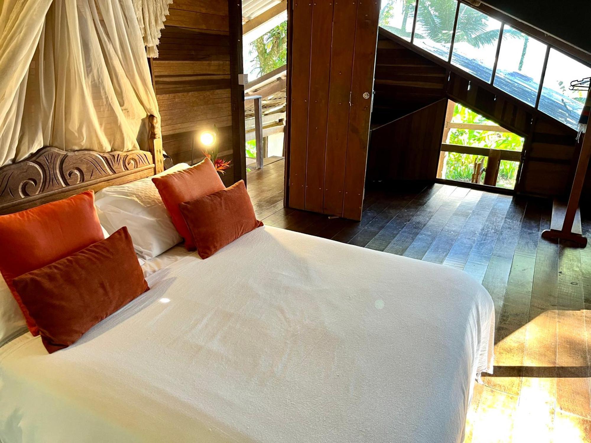 Jungle Lodge Vila do Abraao ภายนอก รูปภาพ